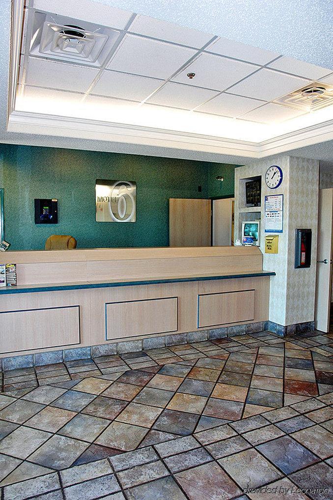 Motel 6-San Antonio, Tx - Downtown - Alamo Dome Bagian luar foto