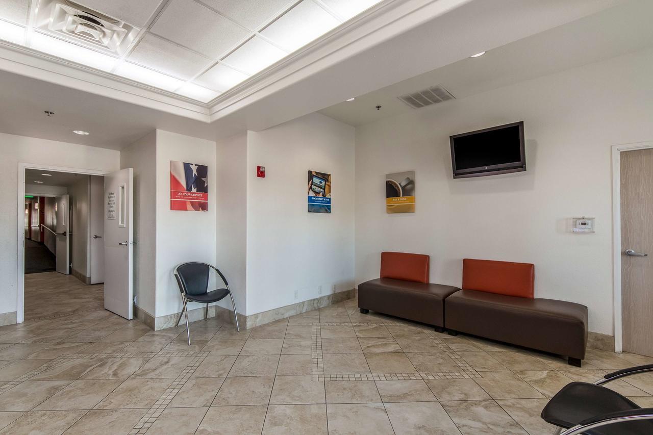 Motel 6-San Antonio, Tx - Downtown - Alamo Dome Bagian luar foto
